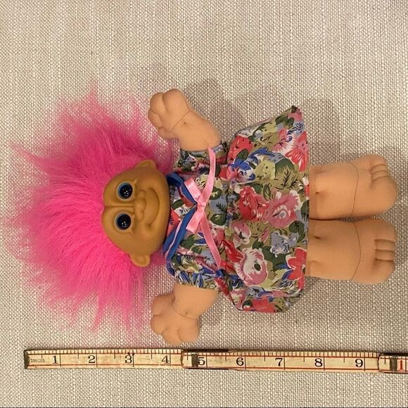 Vintage Russ Berrie LARGE Troll Kidz Soft Body Girl Doll Dress Pink Hair 9 “ - Picture 5 of 11